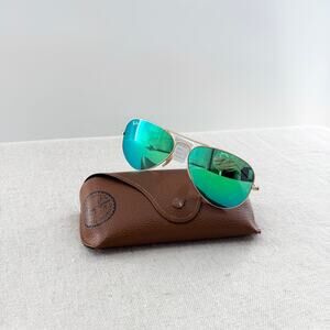 Ray-Ban 3025 112/P9 Gold Frame Polarised Green Mirror Aviator Sunglasses